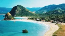 Menikmati Indahnya Pantai di Pulau Lombok