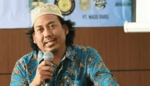 Profil Aguk Irawan: Seorang Tokoh Agama, Penulis, dan Sastrawan Indonesia